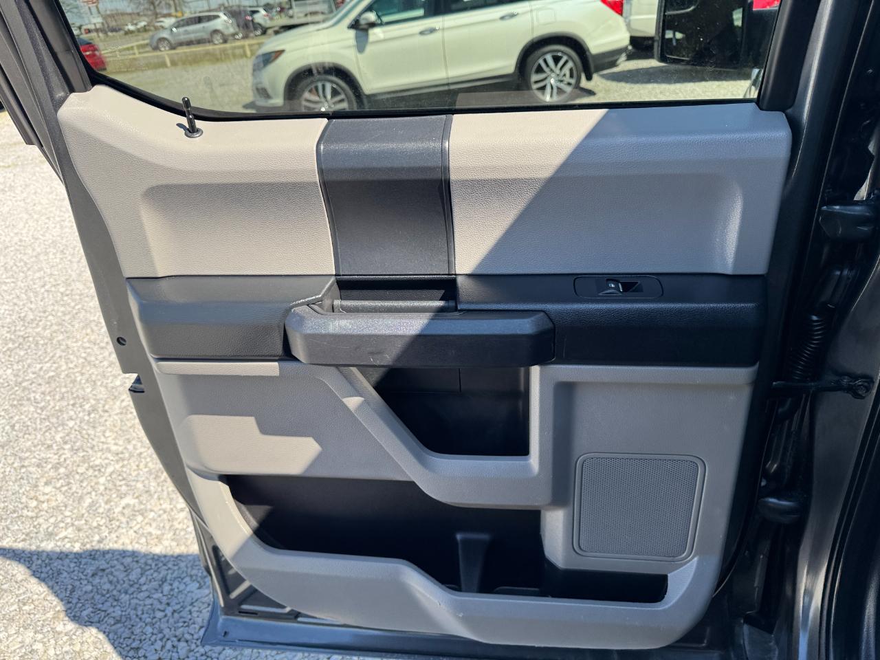 Ford F-150 STX 2WD SuperCrew 5.5' Box 2020