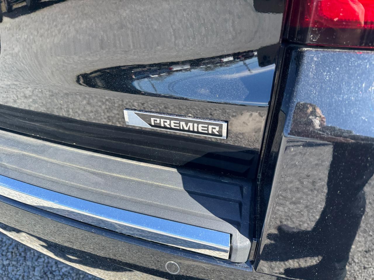 Chevrolet Suburban 2WD 4dr 1500 Premier 2017