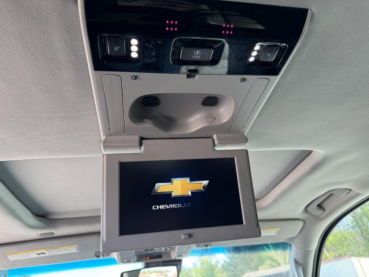 Chevrolet Suburban 2WD 4dr 1500 Premier 2017