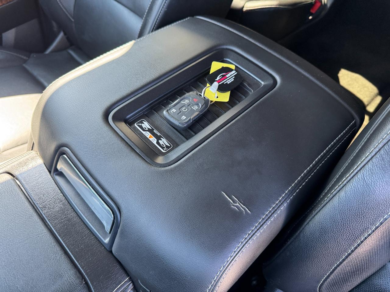 Chevrolet Suburban 2WD 4dr 1500 Premier 2017