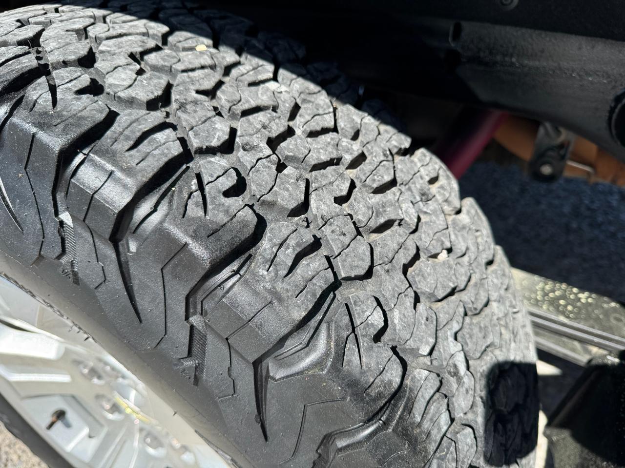 Chevrolet Silverado 1500 4WD Crew Cab 143.5" LT w/2LT 2015