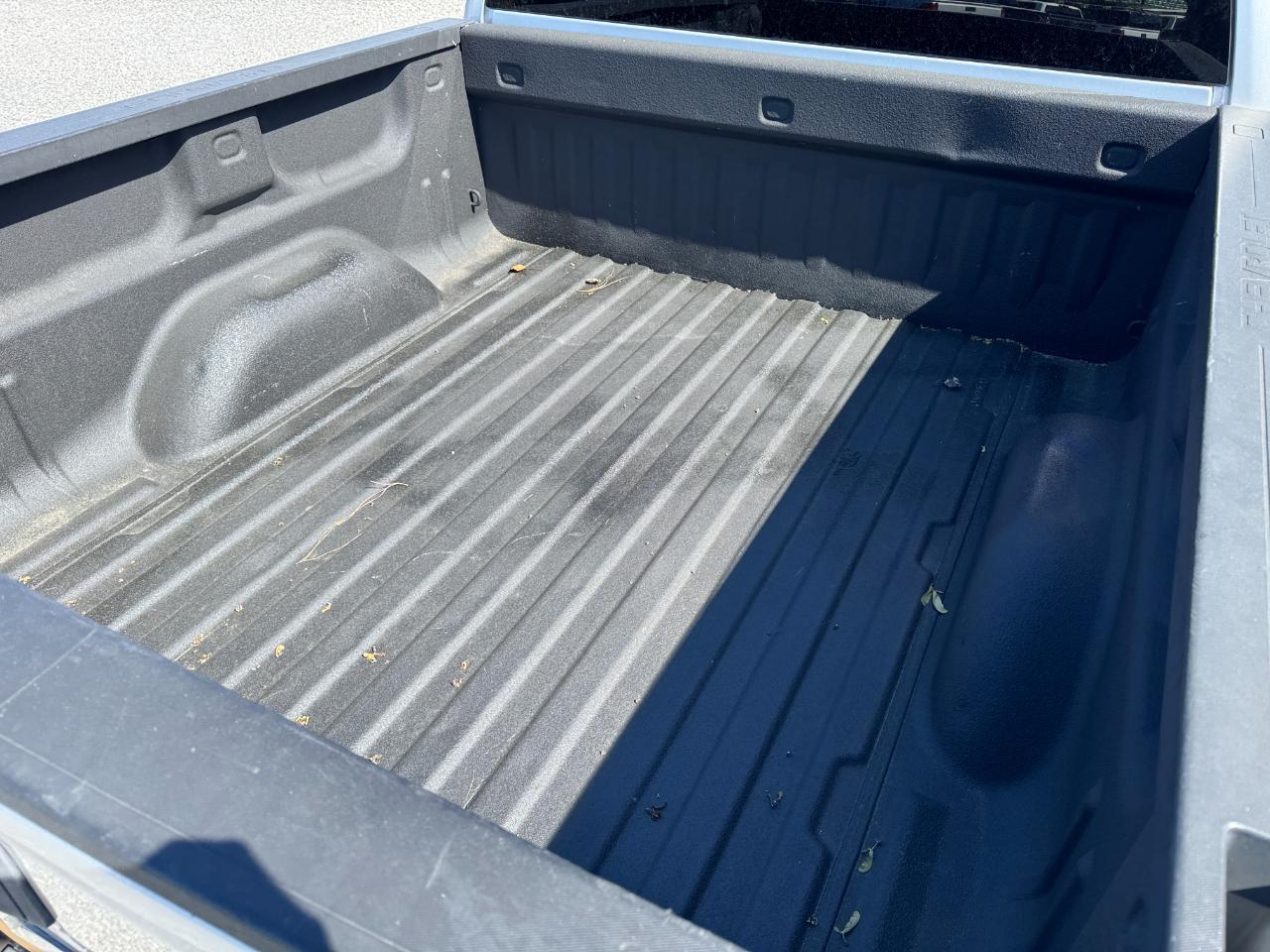 Chevrolet Silverado 1500 4WD Crew Cab 143.5" LT w/2LT 2015