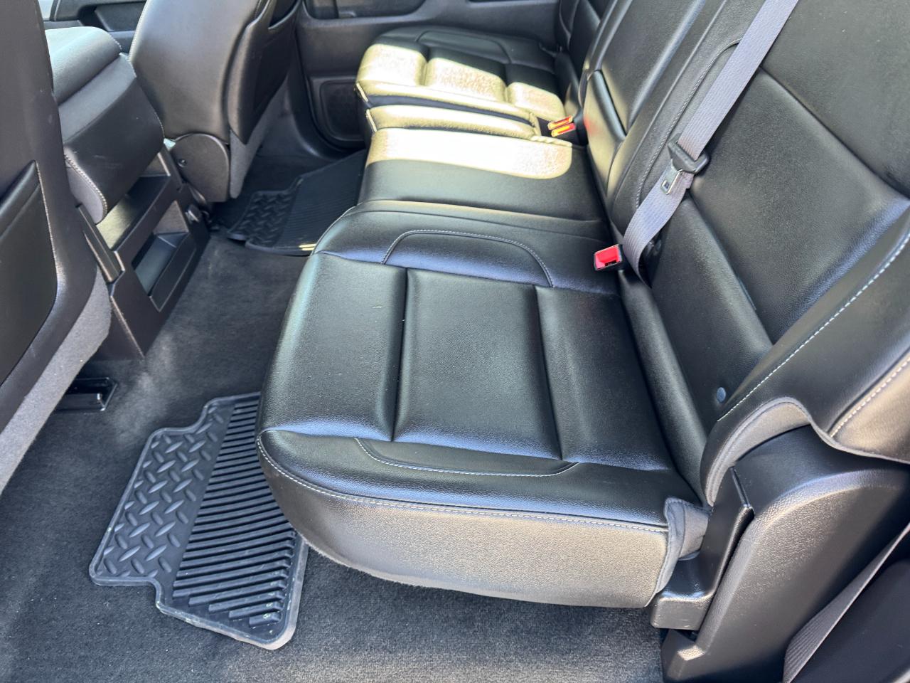 Chevrolet Silverado 1500 4WD Crew Cab 143.5" LT w/2LT 2015