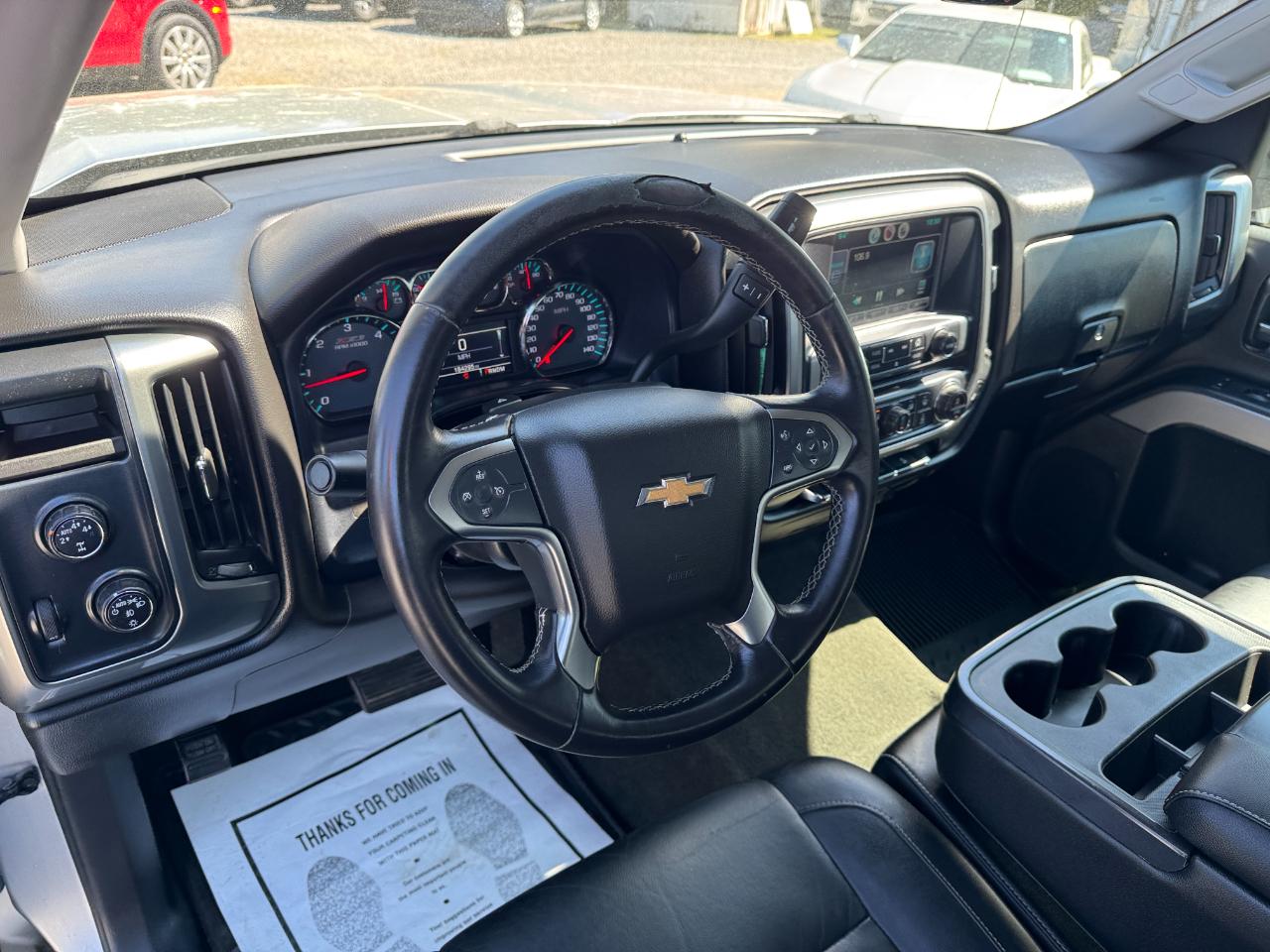 Chevrolet Silverado 1500 4WD Crew Cab 143.5" LT w/2LT 2015