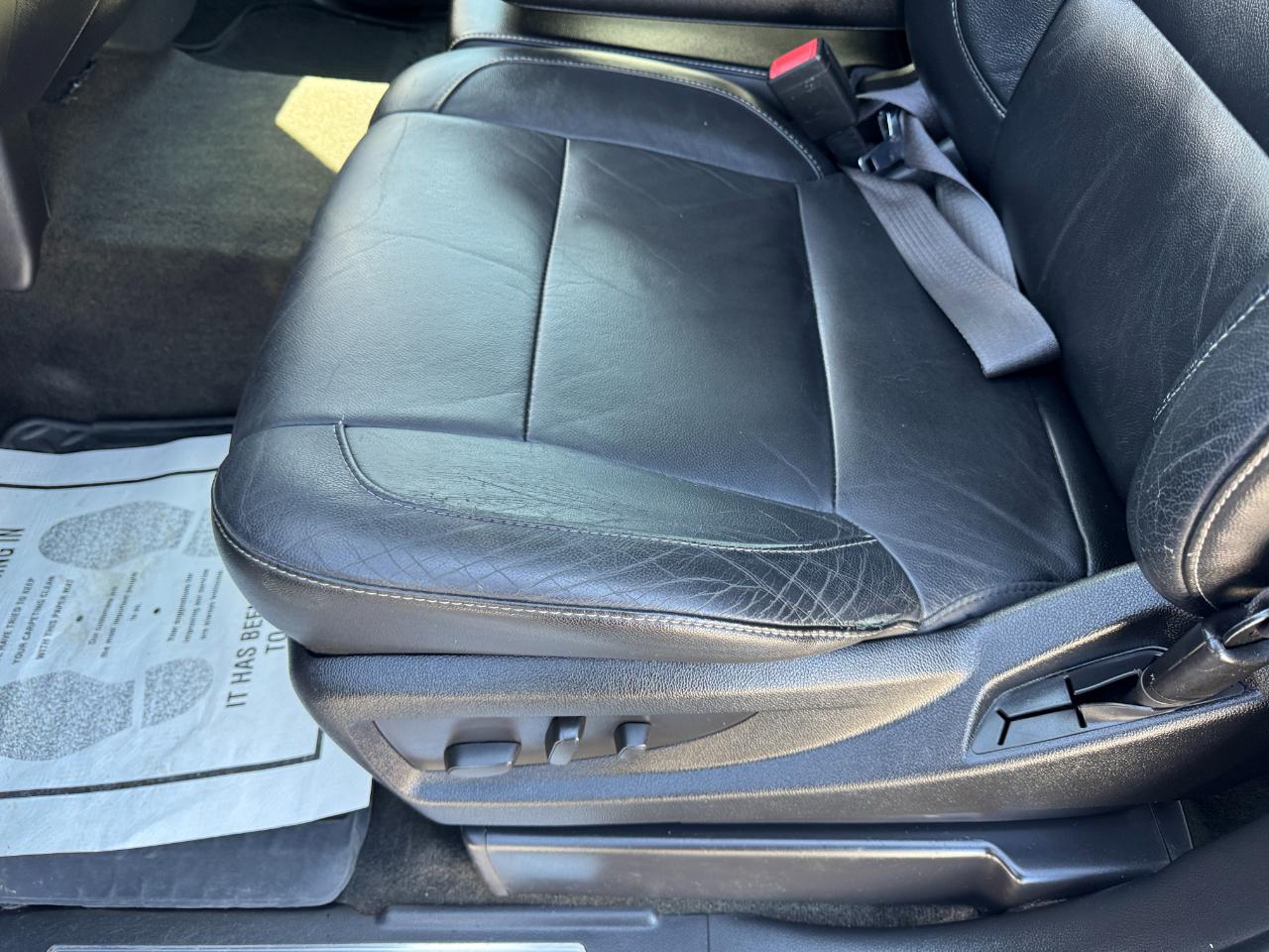 Chevrolet Silverado 1500 4WD Crew Cab 143.5" LT w/2LT 2015