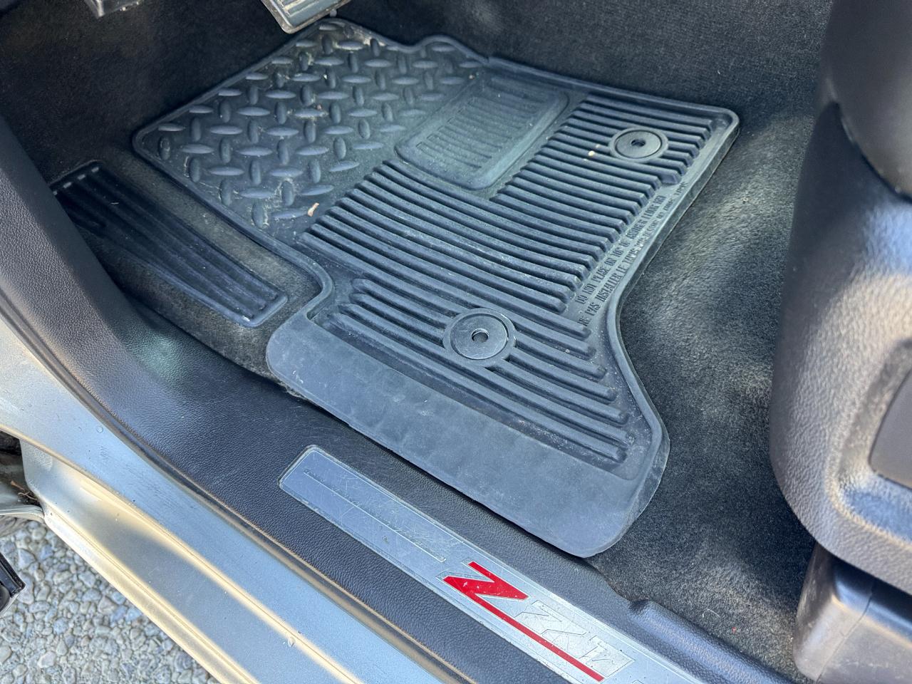 Chevrolet Silverado 1500 4WD Crew Cab 143.5" LT w/2LT 2015