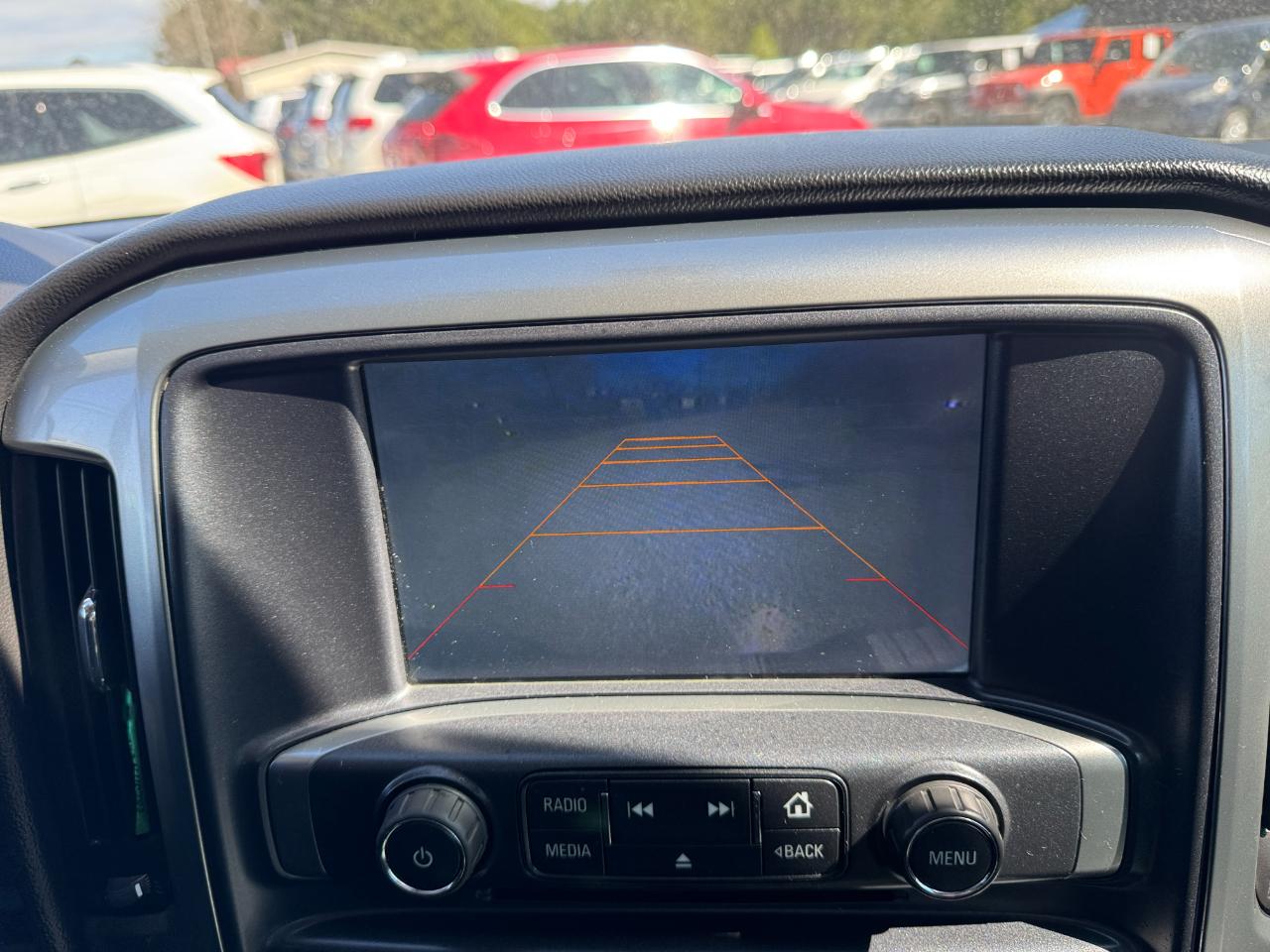 Chevrolet Silverado 1500 4WD Crew Cab 143.5" LT w/2LT 2015