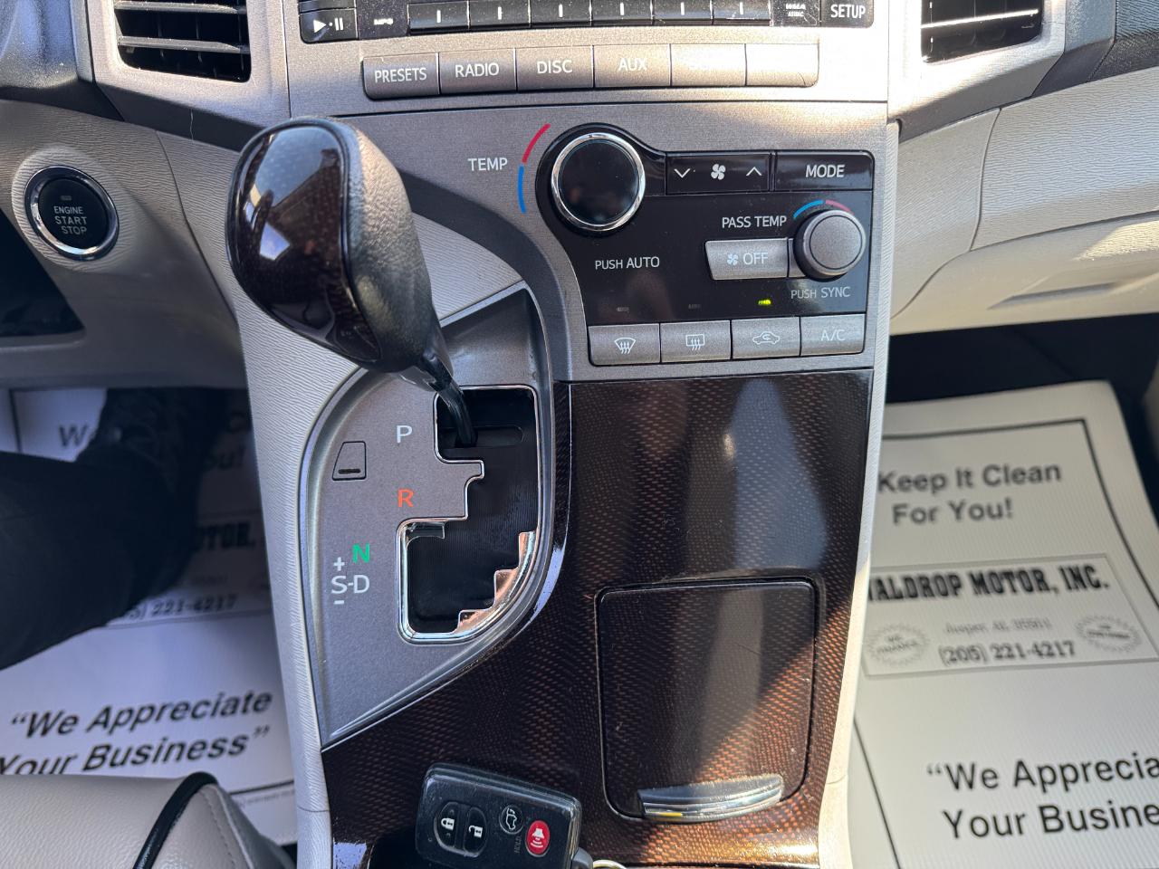 Toyota Venza 4dr Wgn V6 FWD (Natl) 2010