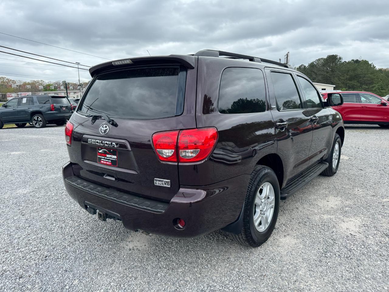 Toyota Sequoia 4WD 5.7L SR5 (Natl) 2016