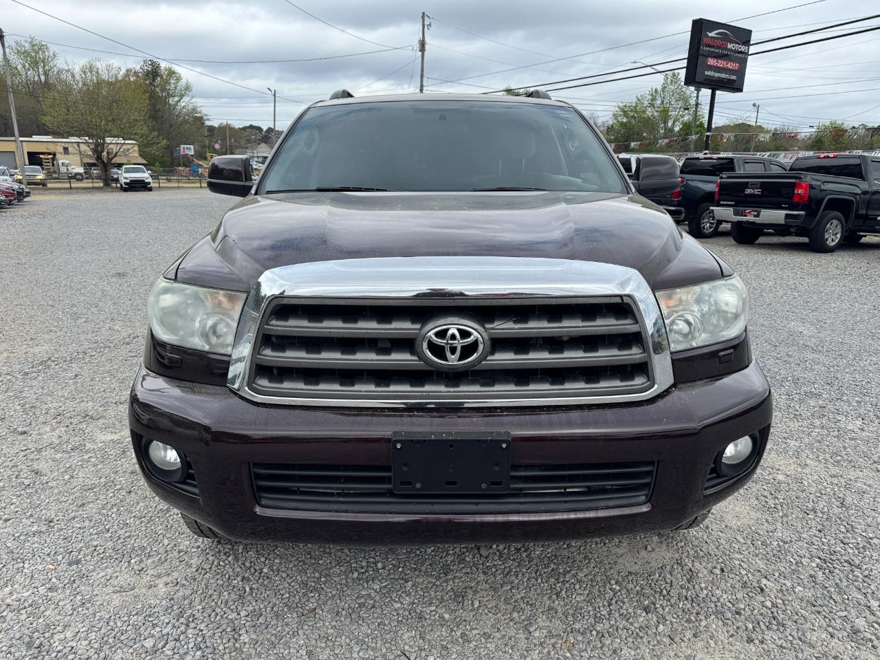 Toyota Sequoia 4WD 5.7L SR5 (Natl) 2016