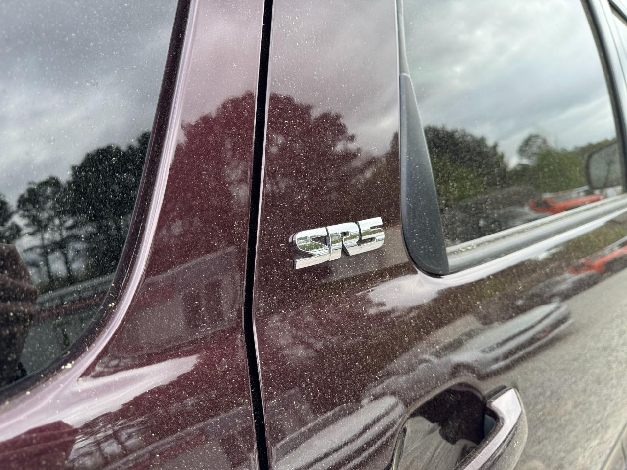 Toyota Sequoia 4WD 5.7L SR5 (Natl) 2016