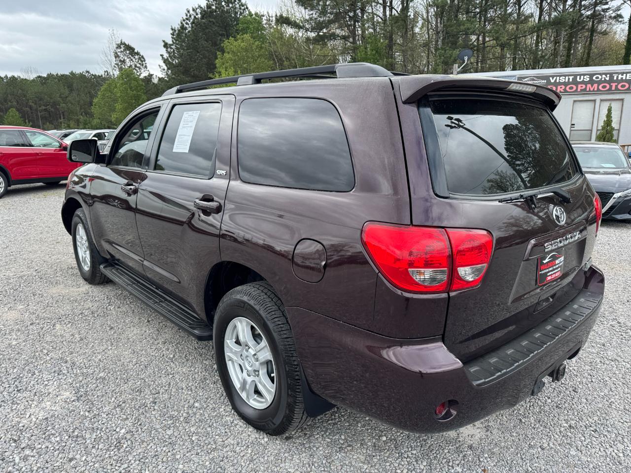 Toyota Sequoia 4WD 5.7L SR5 (Natl) 2016