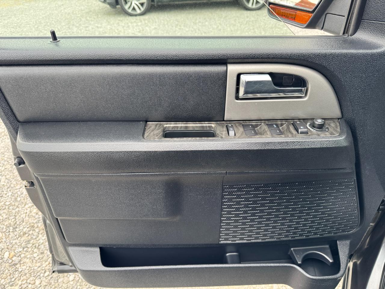 Ford Expedition 4WD 4dr Limited 2015