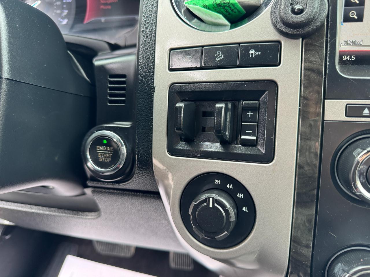 Ford Expedition 4WD 4dr Limited 2015