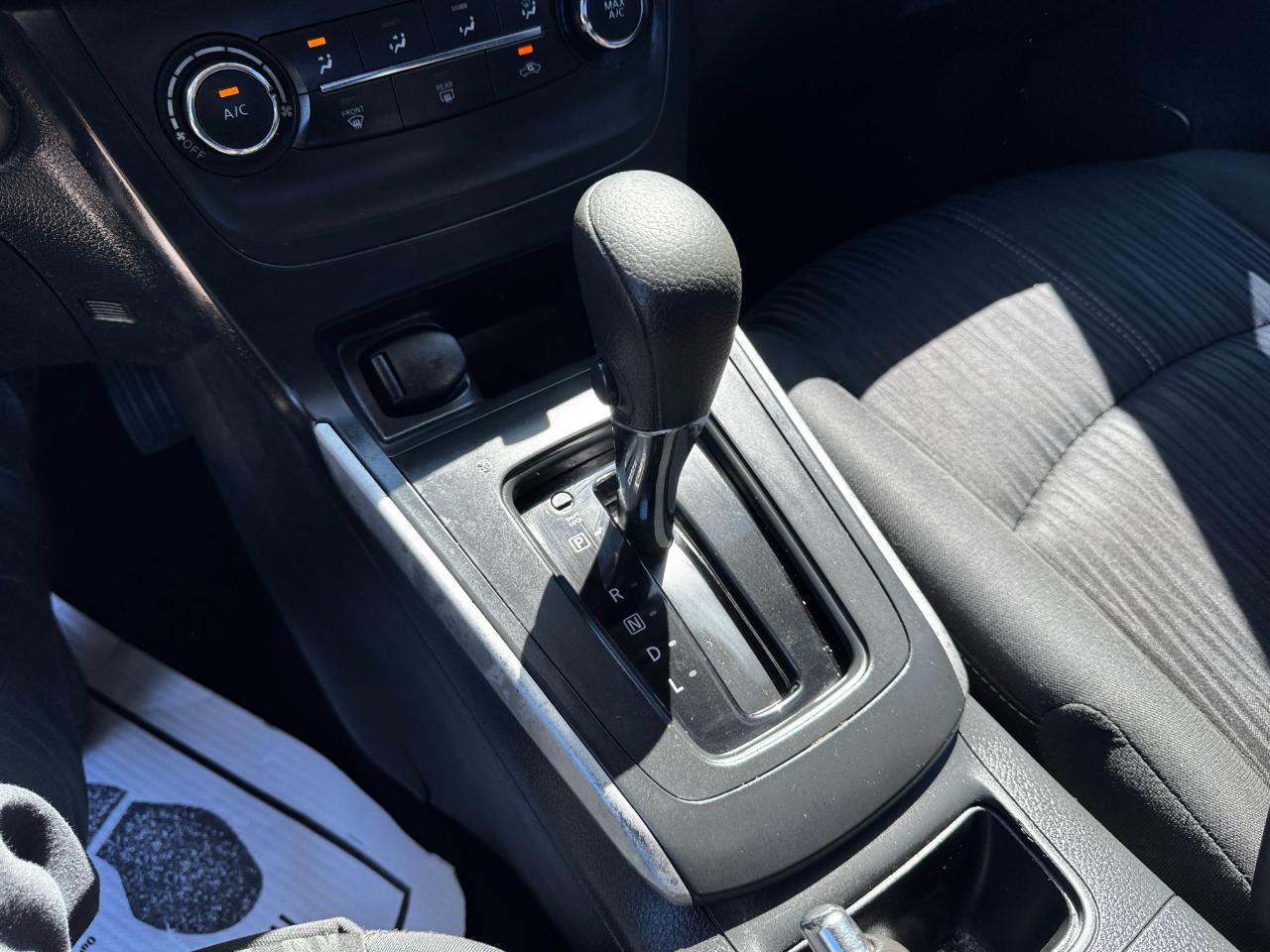 Nissan Sentra SV CVT 2017