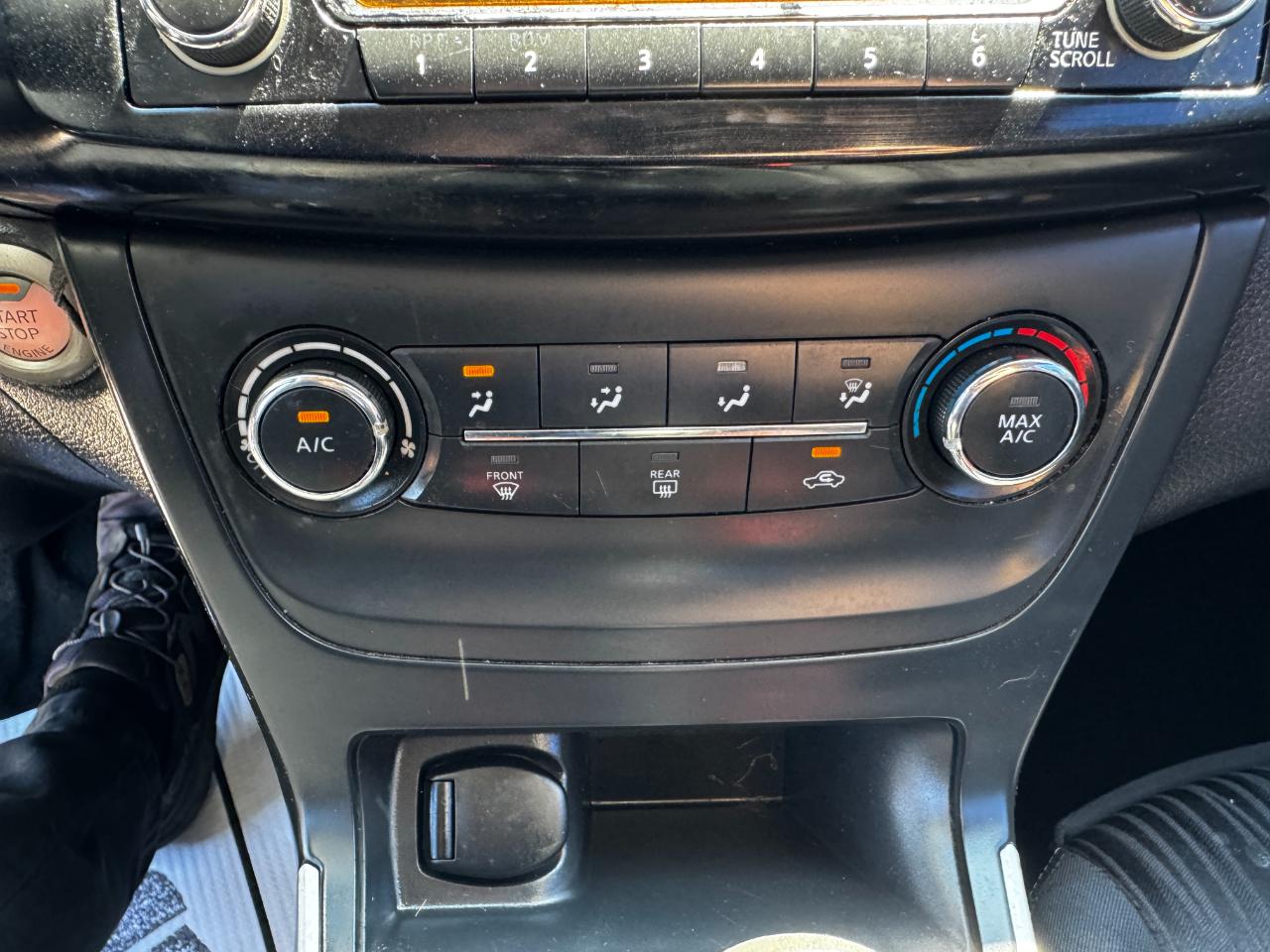 Nissan Sentra SV CVT 2017