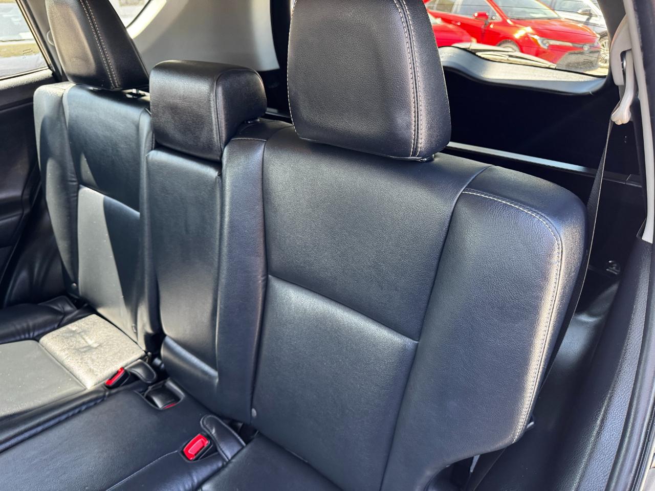 Toyota RAV4 FWD 4dr Limited (Natl) 2015