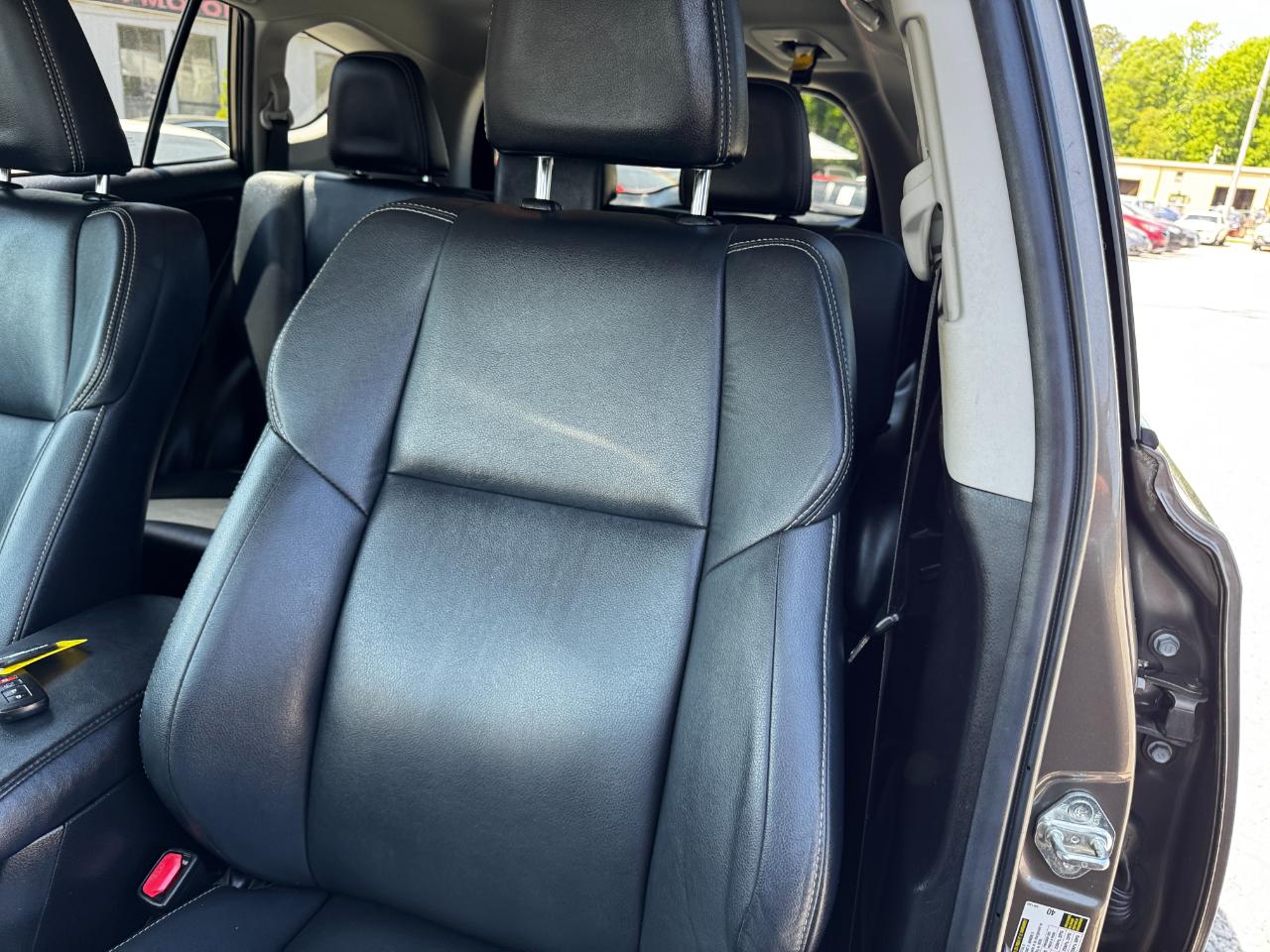 Toyota RAV4 FWD 4dr Limited (Natl) 2015