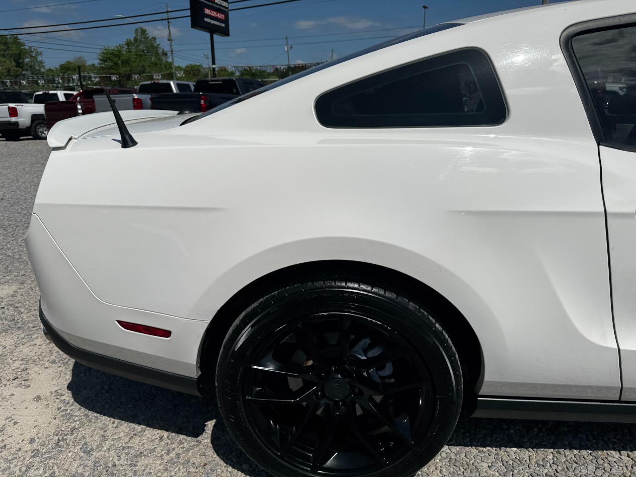 Ford Mustang 2dr Cpe V6 2010