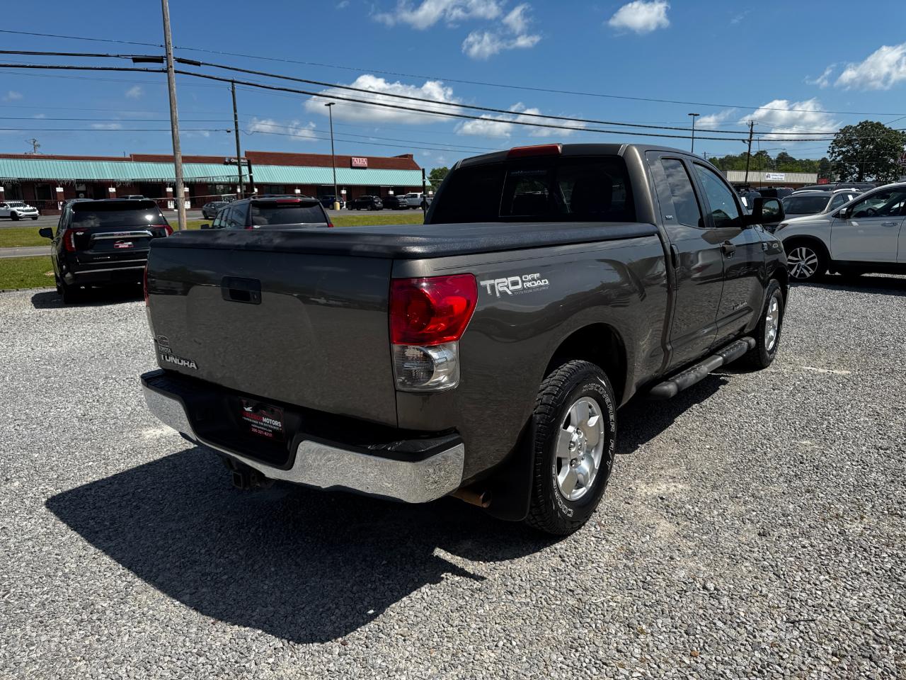 Toyota Tundra 2WD Double 145.7" 4.7L V8 SR5 (Natl 2007