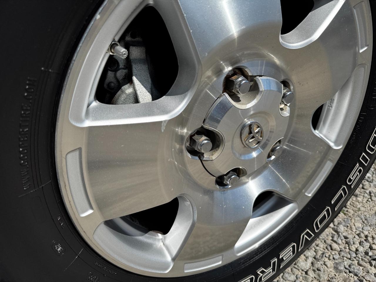 Toyota Tundra 2WD Double 145.7" 4.7L V8 SR5 (Natl 2007