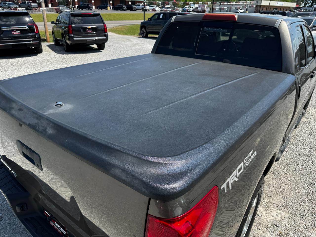 Toyota Tundra 2WD Double 145.7" 4.7L V8 SR5 (Natl 2007