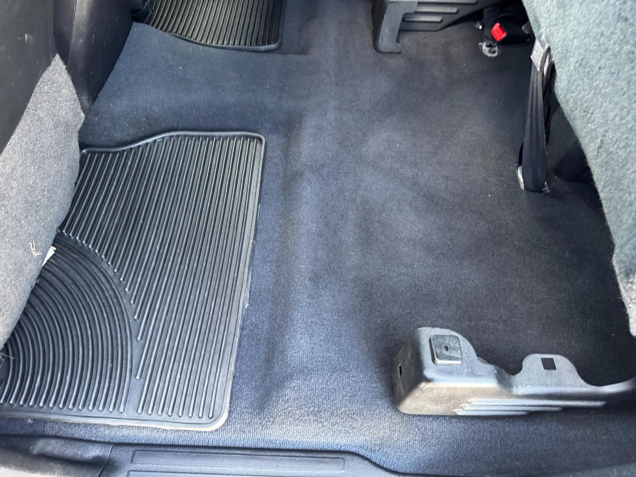 Toyota Tundra 2WD Double 145.7" 4.7L V8 SR5 (Natl 2007