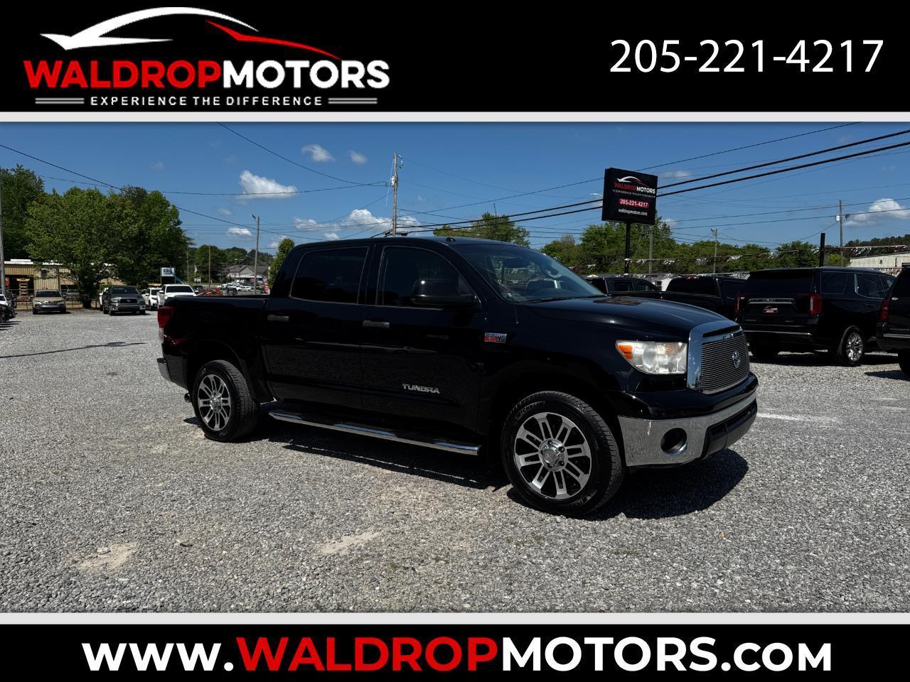 Toyota Tundra 4WD Truck CrewMax 5.7L FFV V8 6-Spd AT (Natl) 2013