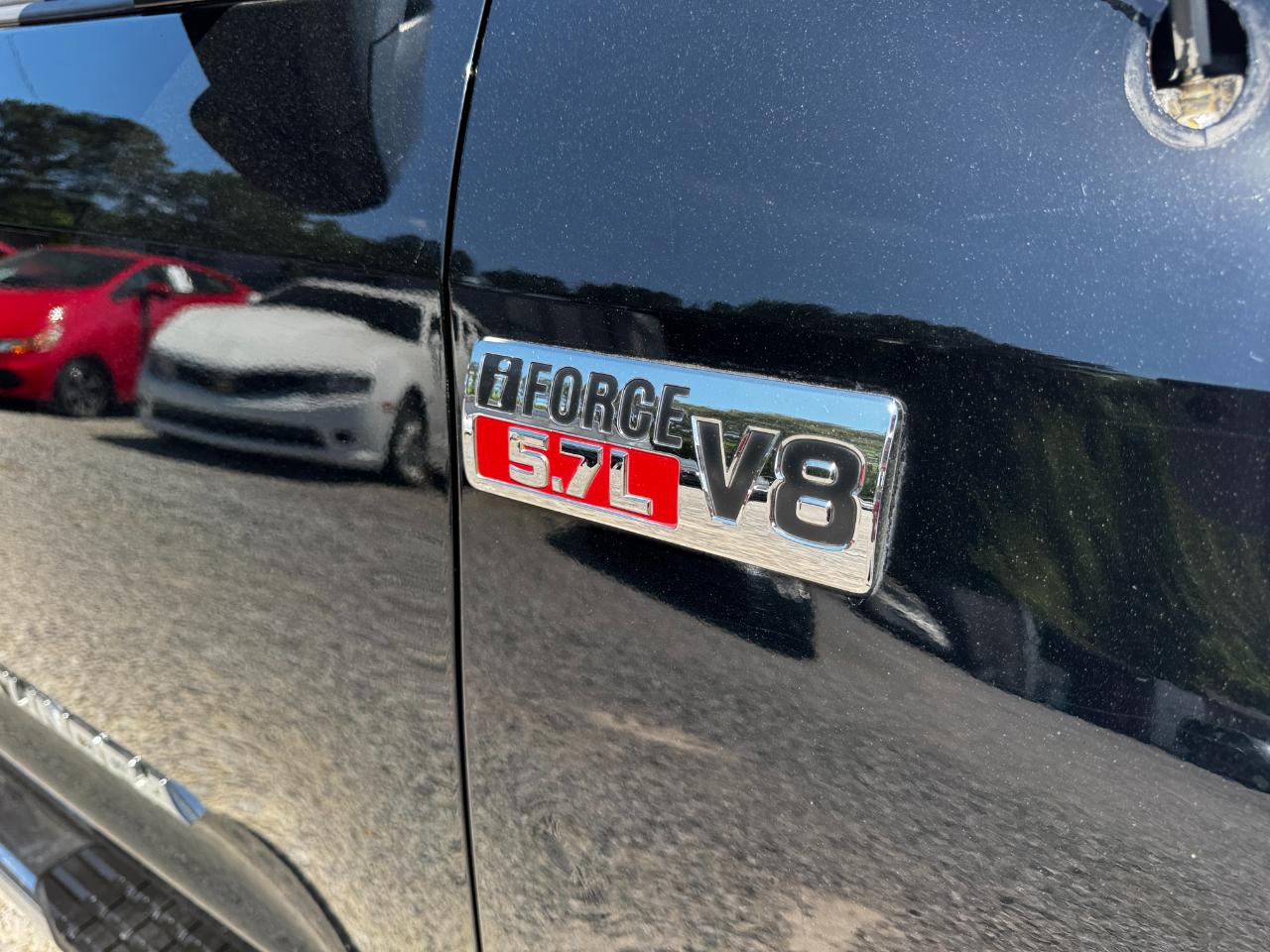 Toyota Tundra 4WD Truck CrewMax 5.7L FFV V8 6-Spd AT (Natl) 2013