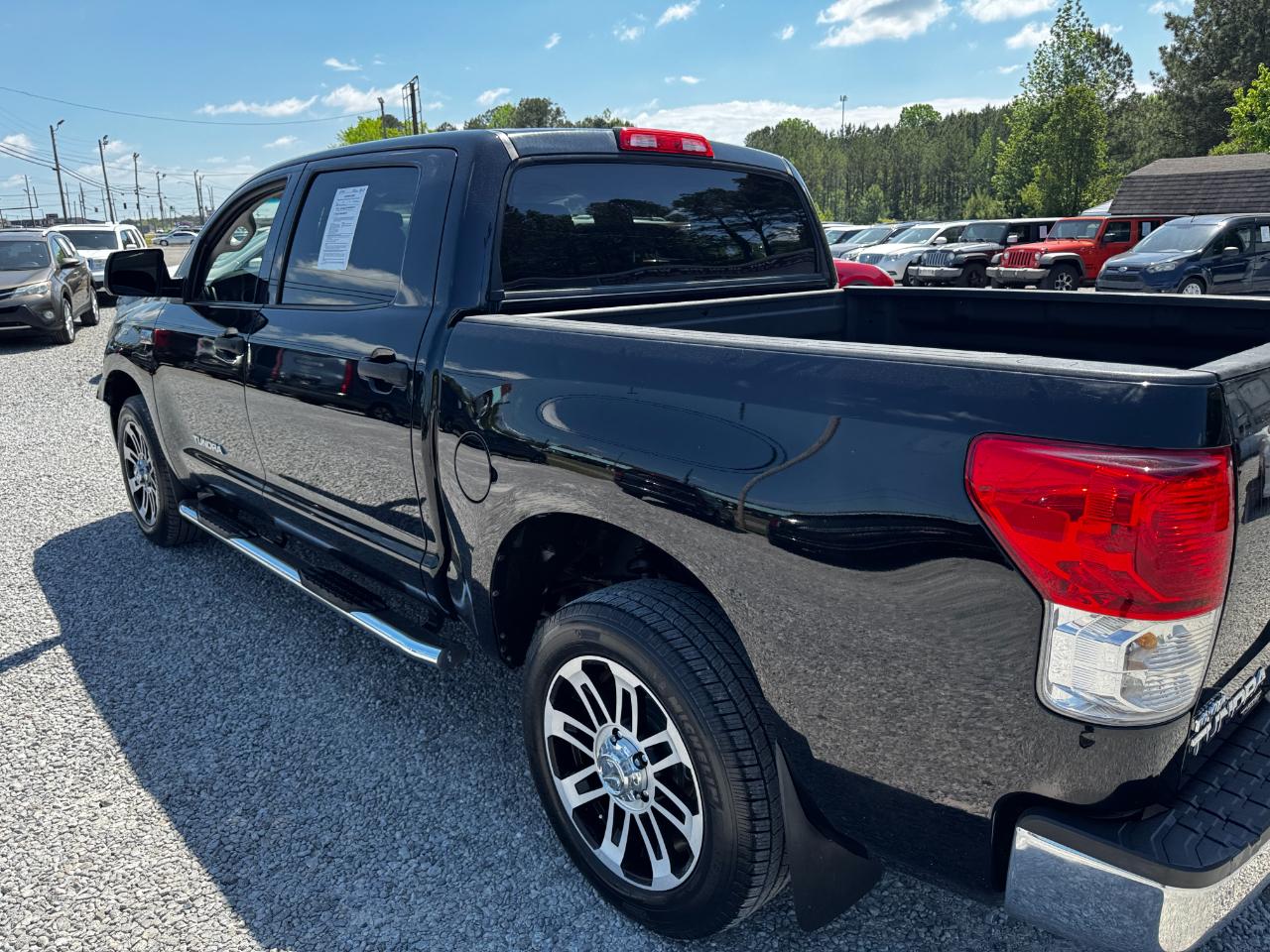 Toyota Tundra 4WD Truck CrewMax 5.7L FFV V8 6-Spd AT (Natl) 2013