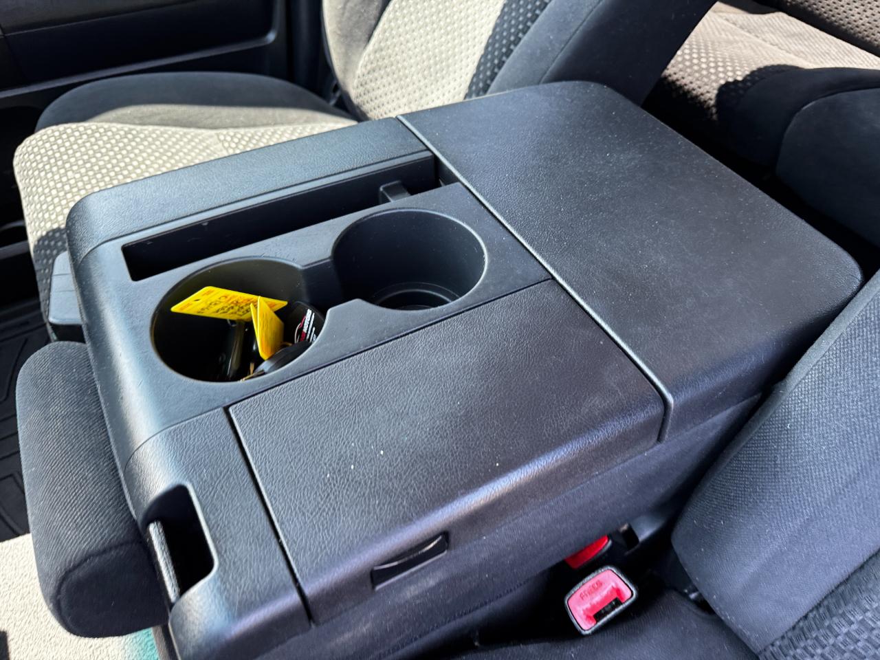 Toyota Tundra 4WD Truck CrewMax 5.7L FFV V8 6-Spd AT (Natl) 2013