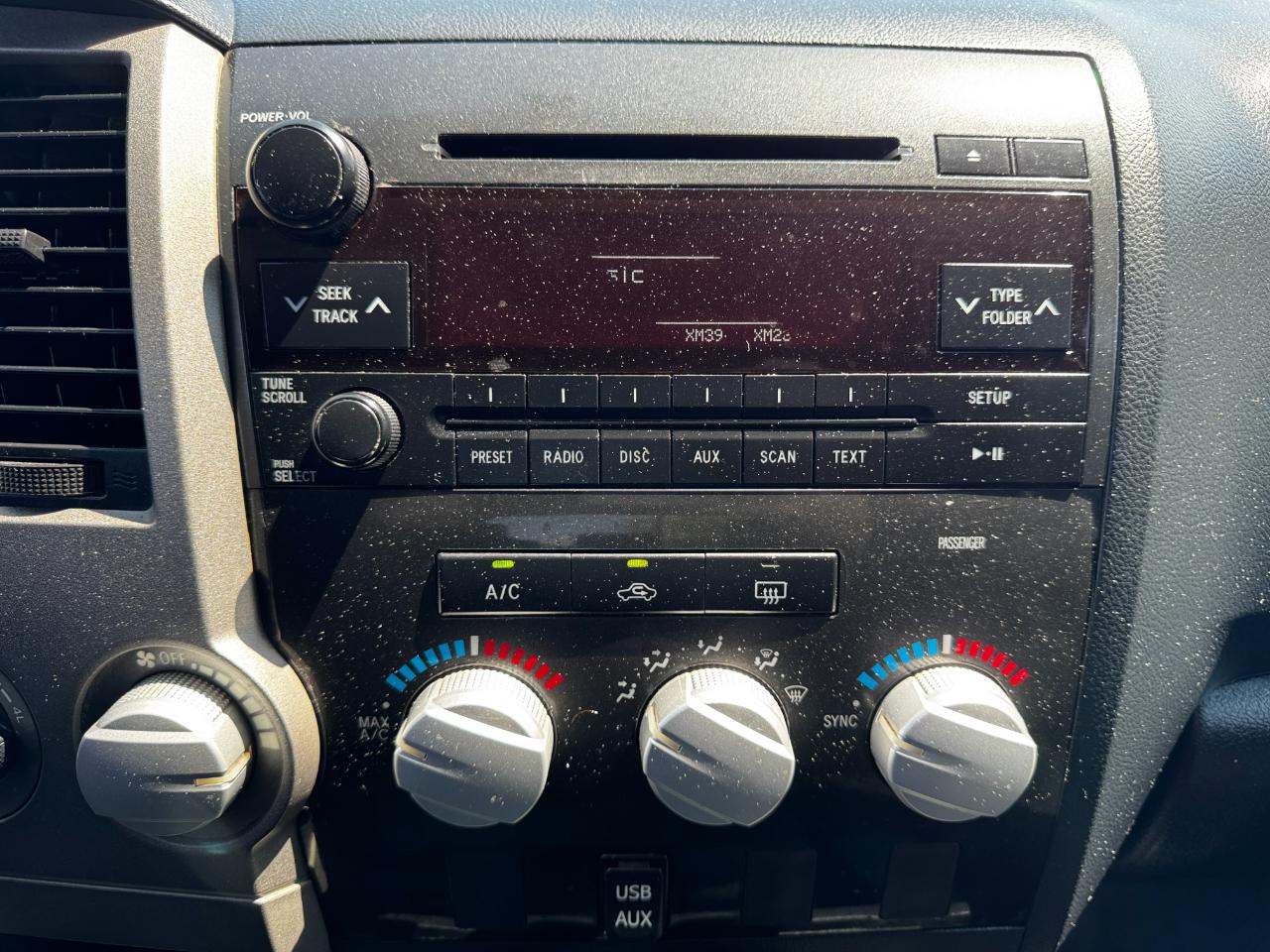 Toyota Tundra 4WD Truck CrewMax 5.7L FFV V8 6-Spd AT (Natl) 2013