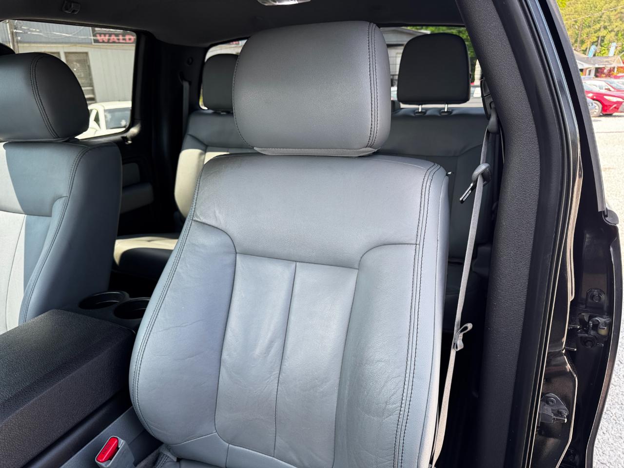 Ford F-150 4WD SuperCrew 145" XLT 2014