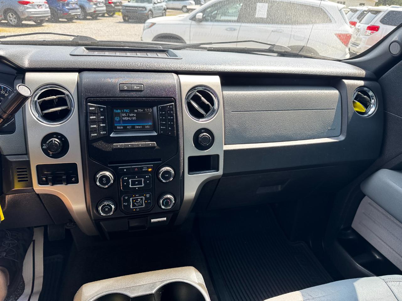 Ford F-150 4WD SuperCrew 145" XLT 2014