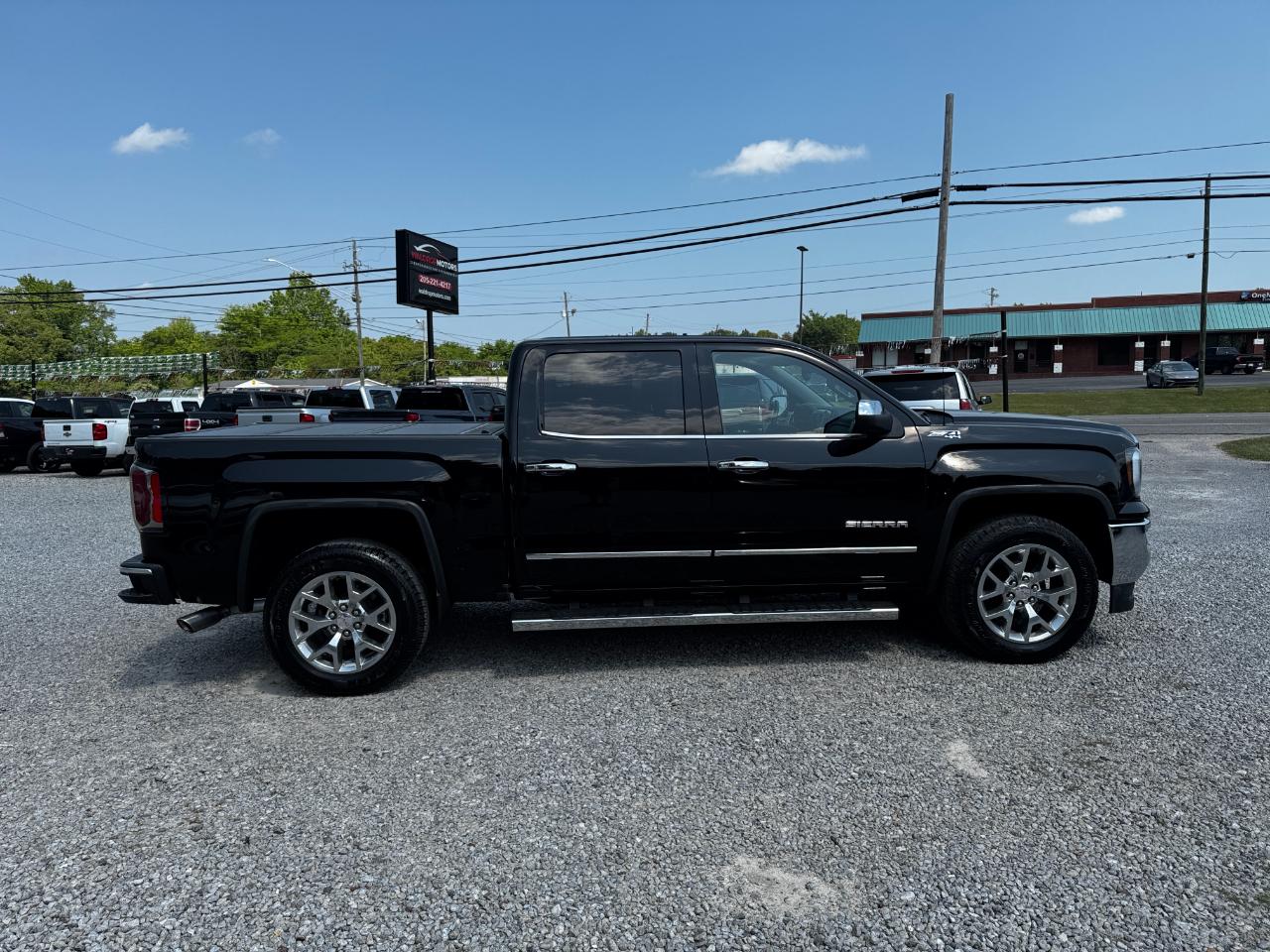 GMC Sierra 1500 4WD Crew Cab 143.5" SLT 2018