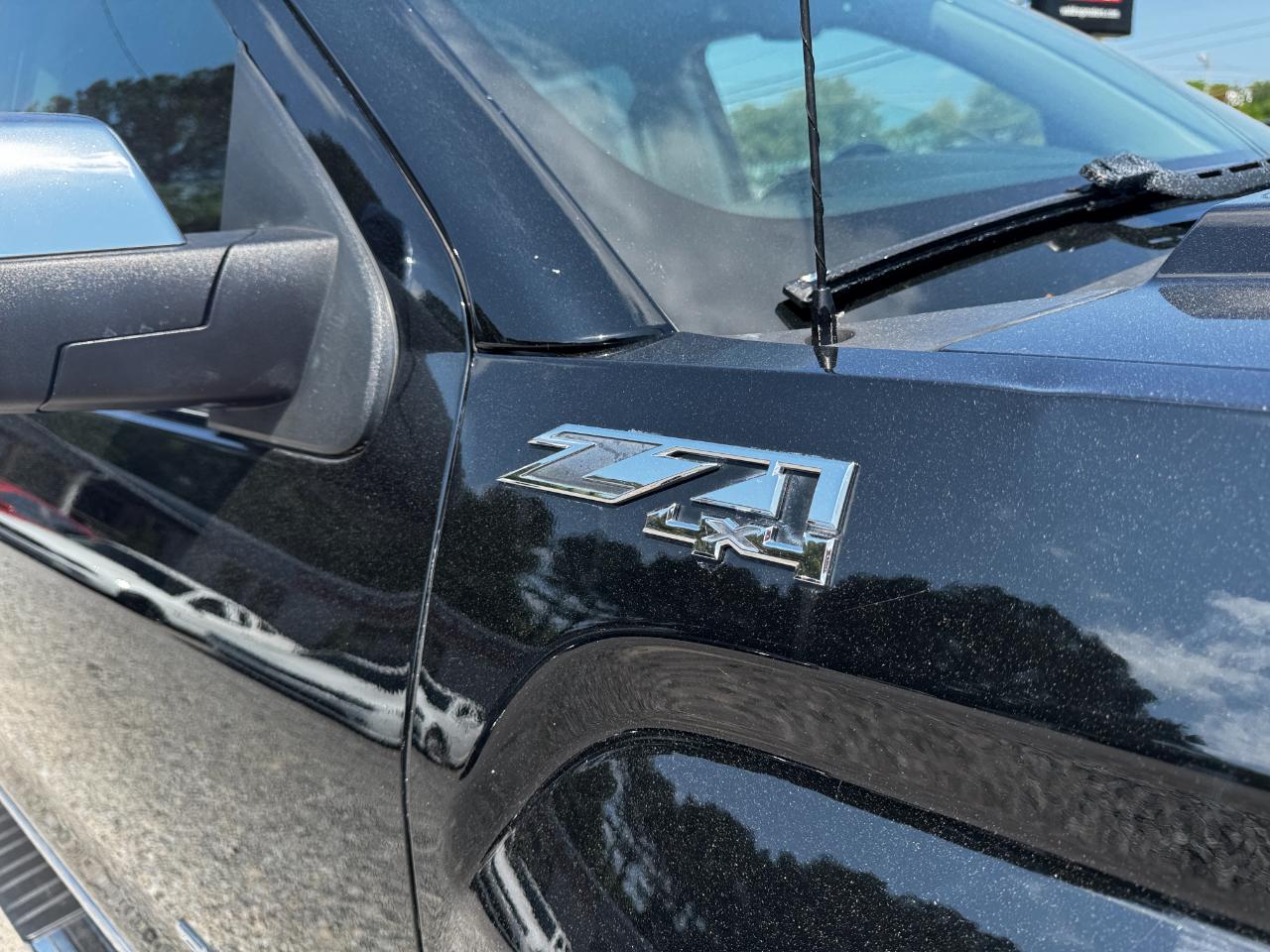 GMC Sierra 1500 4WD Crew Cab 143.5" SLT 2018