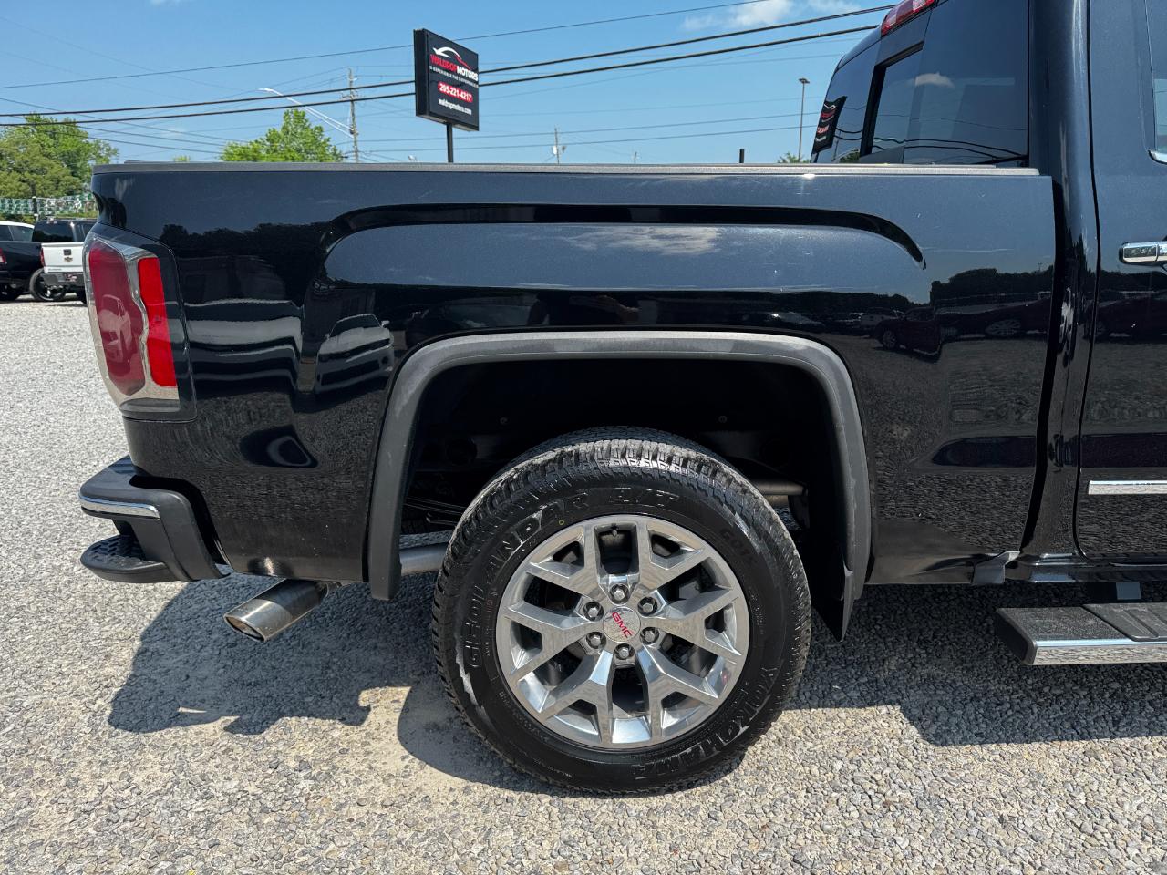 GMC Sierra 1500 4WD Crew Cab 143.5" SLT 2018