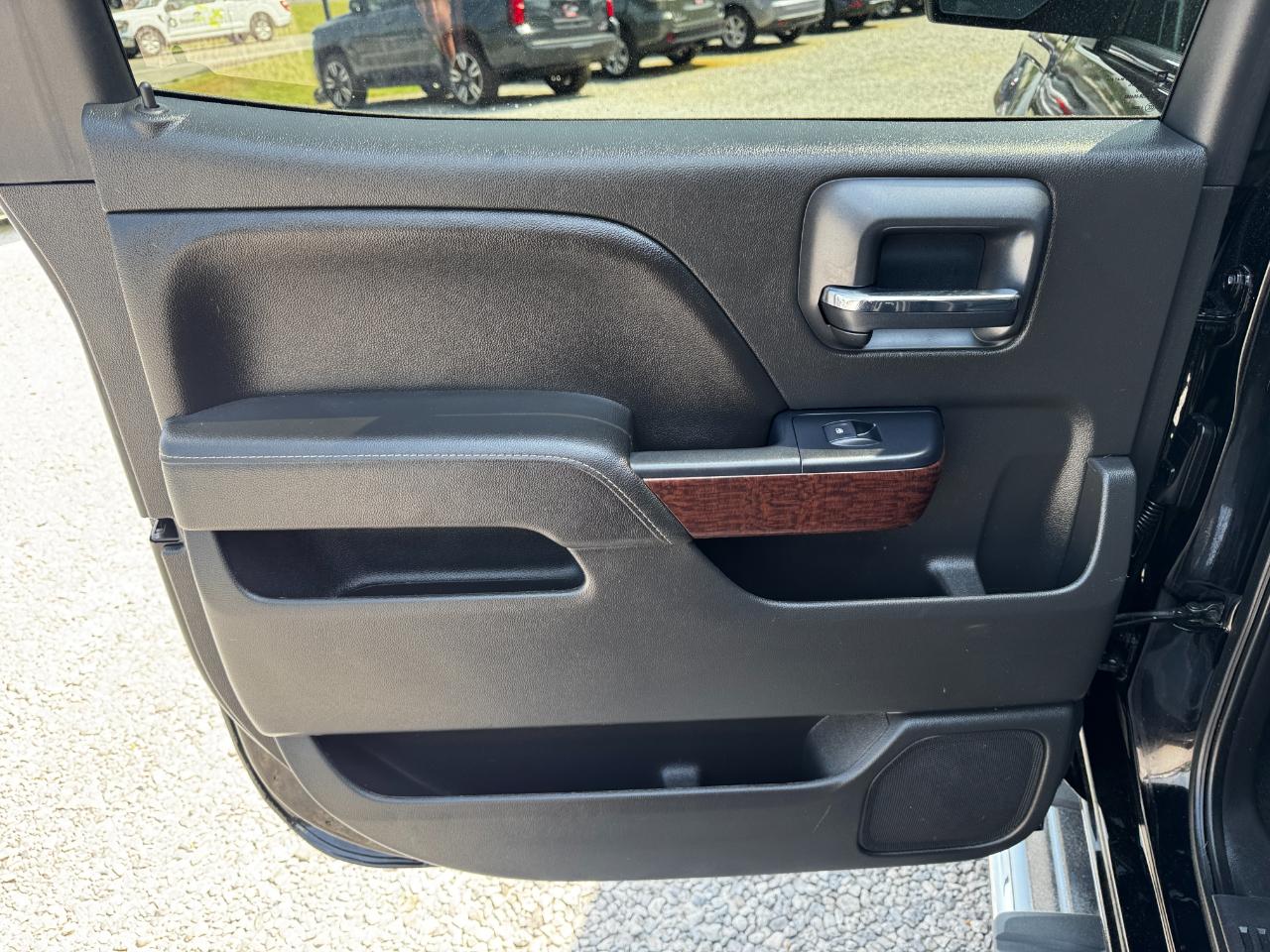 GMC Sierra 1500 4WD Crew Cab 143.5" SLT 2018