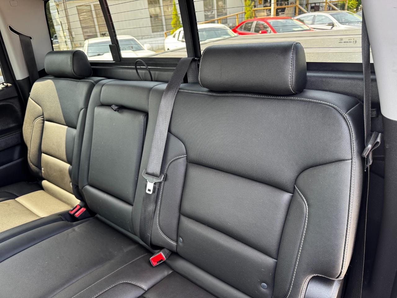 GMC Sierra 1500 4WD Crew Cab 143.5" SLT 2018