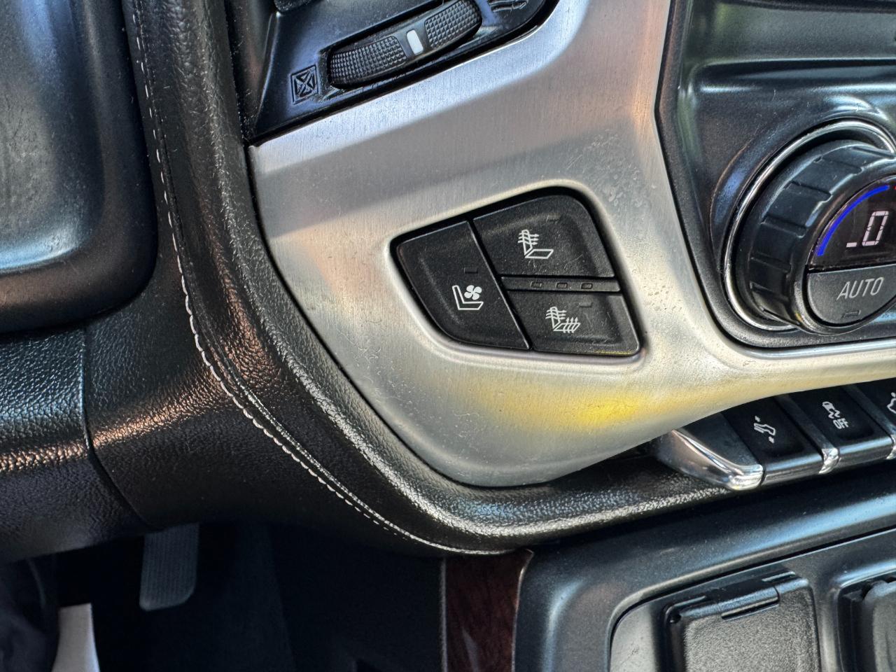 GMC Sierra 1500 4WD Crew Cab 143.5" SLT 2018