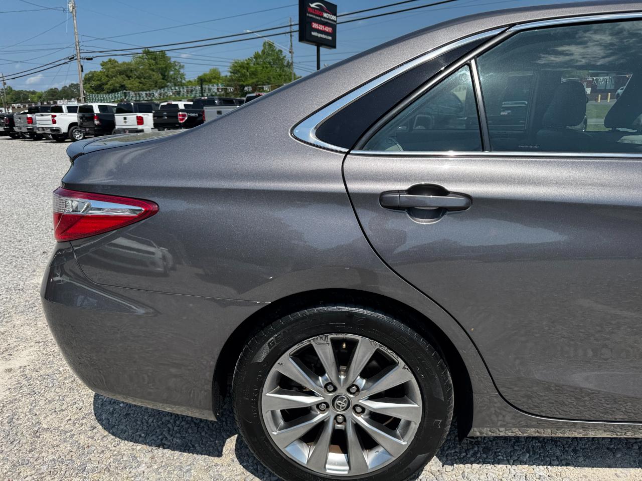 Toyota Camry 4dr Sdn I4 Auto XLE (Natl) 2016