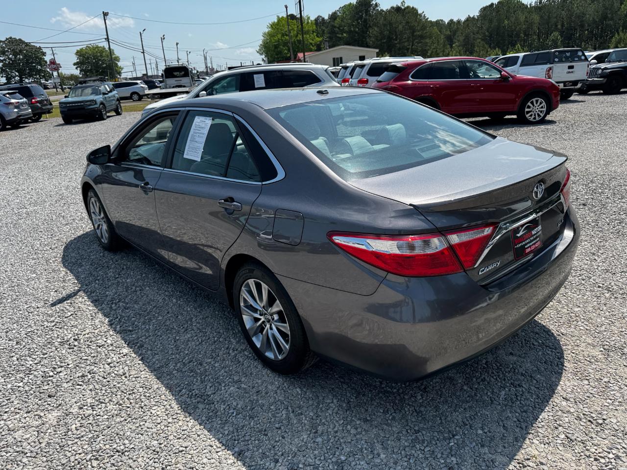Toyota Camry 4dr Sdn I4 Auto XLE (Natl) 2016