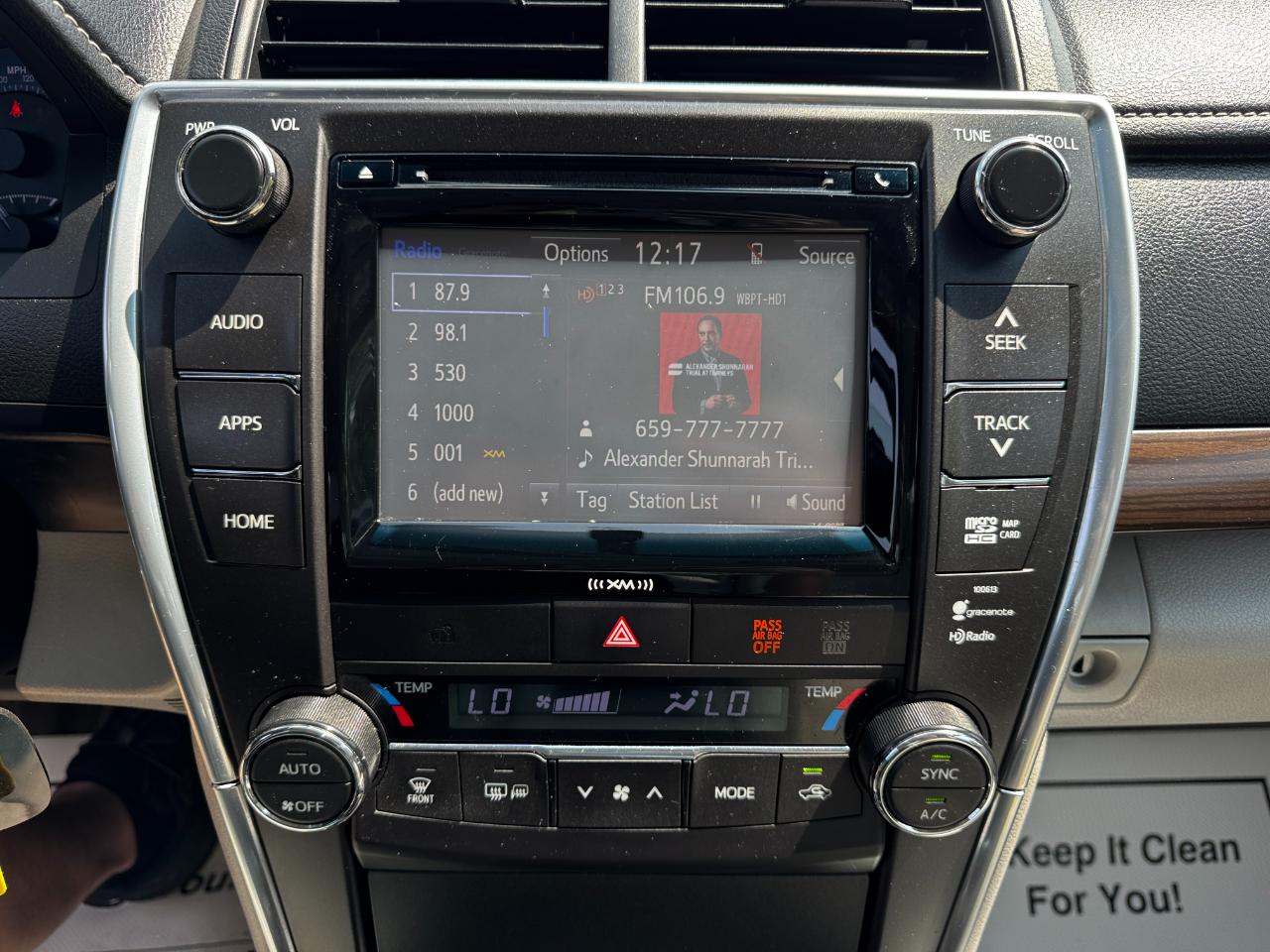 Toyota Camry 4dr Sdn I4 Auto XLE (Natl) 2016