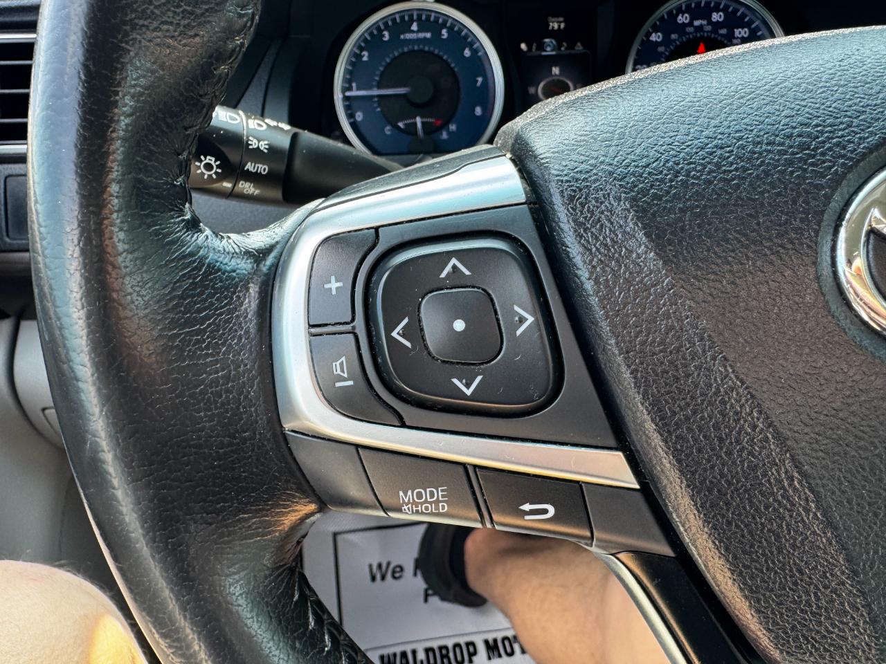 Toyota Camry 4dr Sdn I4 Auto XLE (Natl) 2016