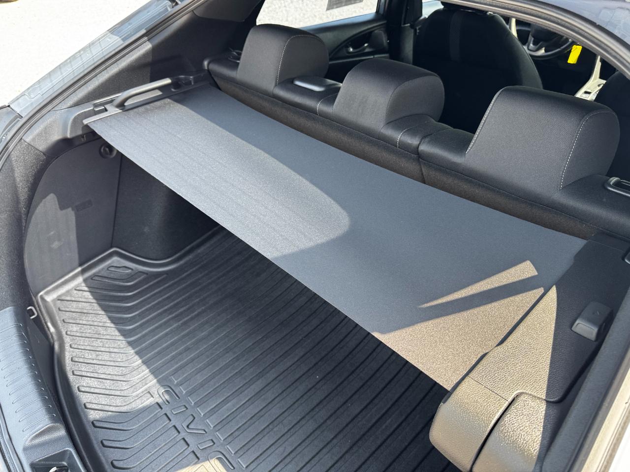 Honda Civic Hatchback LX CVT 2019