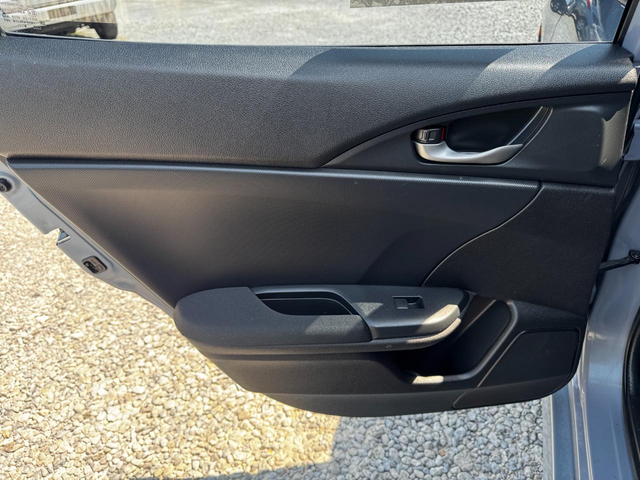 Honda Civic Hatchback LX CVT 2019