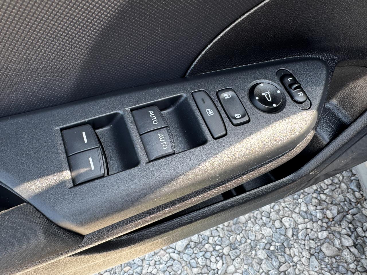 Honda Civic Hatchback LX CVT 2019