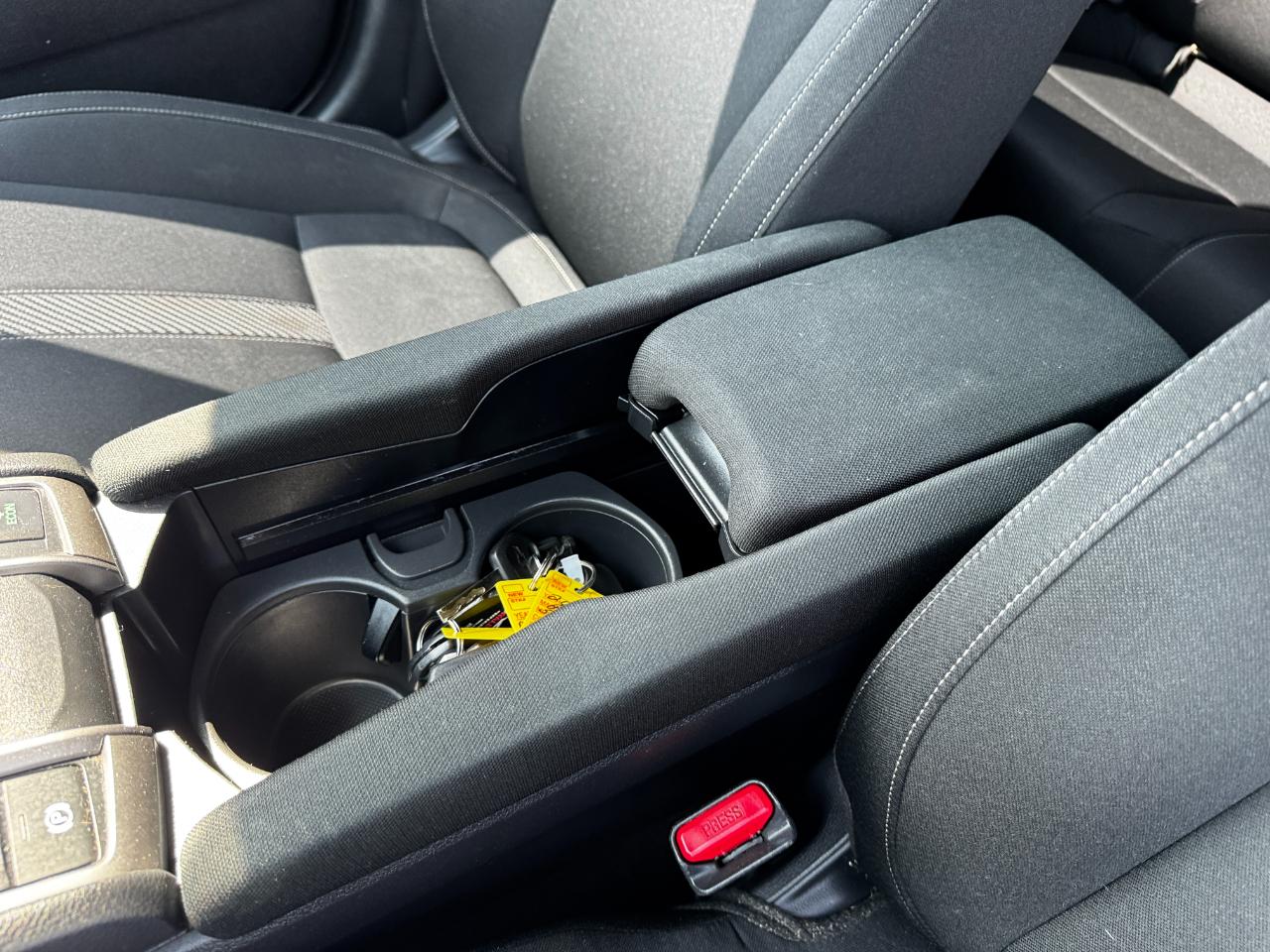 Honda Civic Hatchback LX CVT 2019