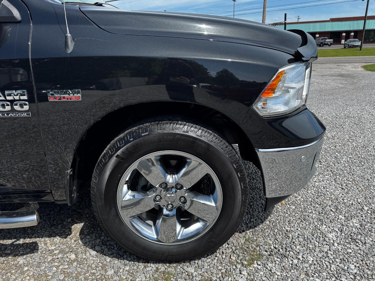 RAM 1500 Classic Big Horn 4x2 Crew Cab 5'7" Box 2019