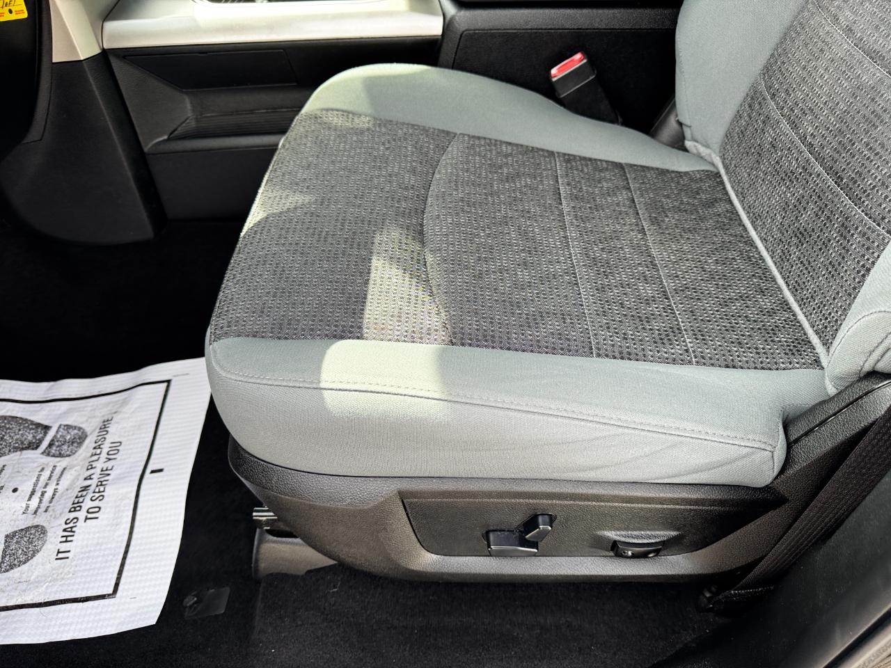 RAM 1500 Classic Big Horn 4x2 Crew Cab 5'7" Box 2019